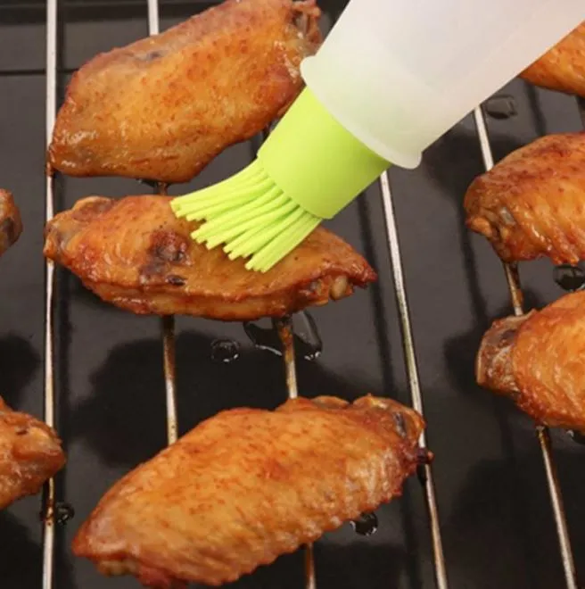 Nifty Dispensing Silicone Basting Bottle Brush Accessory
